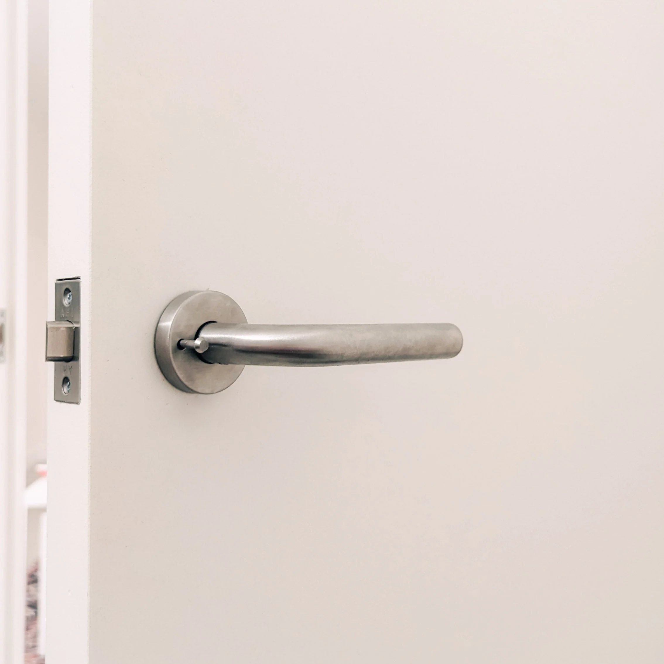 AHI 105 Door Lever Set - Image 5