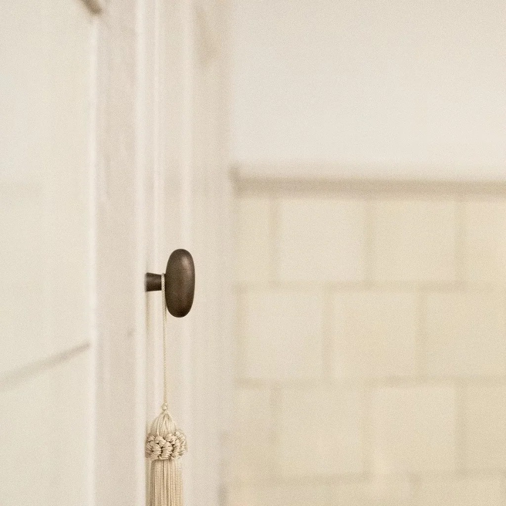 Blunt Knob - Image 15