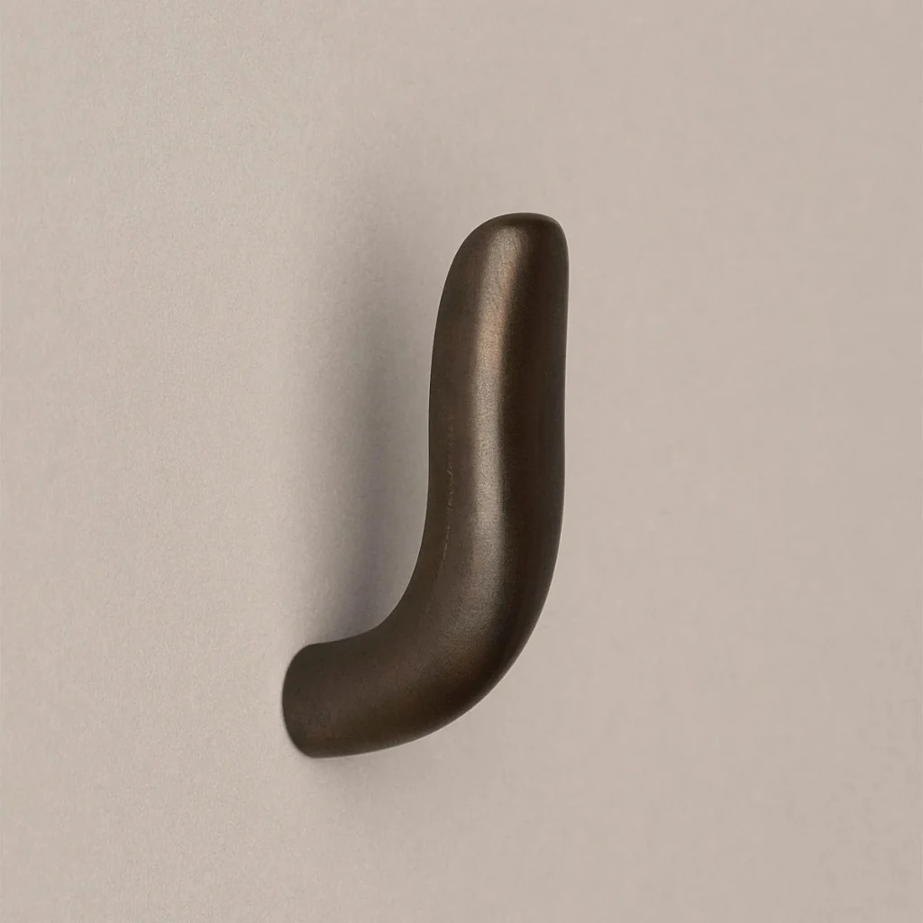 Iris Hook - Image 6