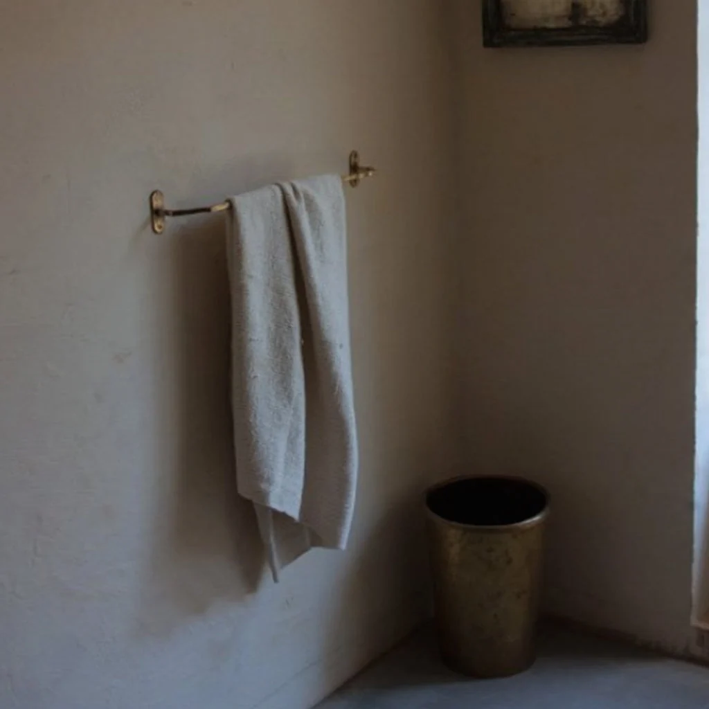 Forme No. 15 Towel Bar - Image 4